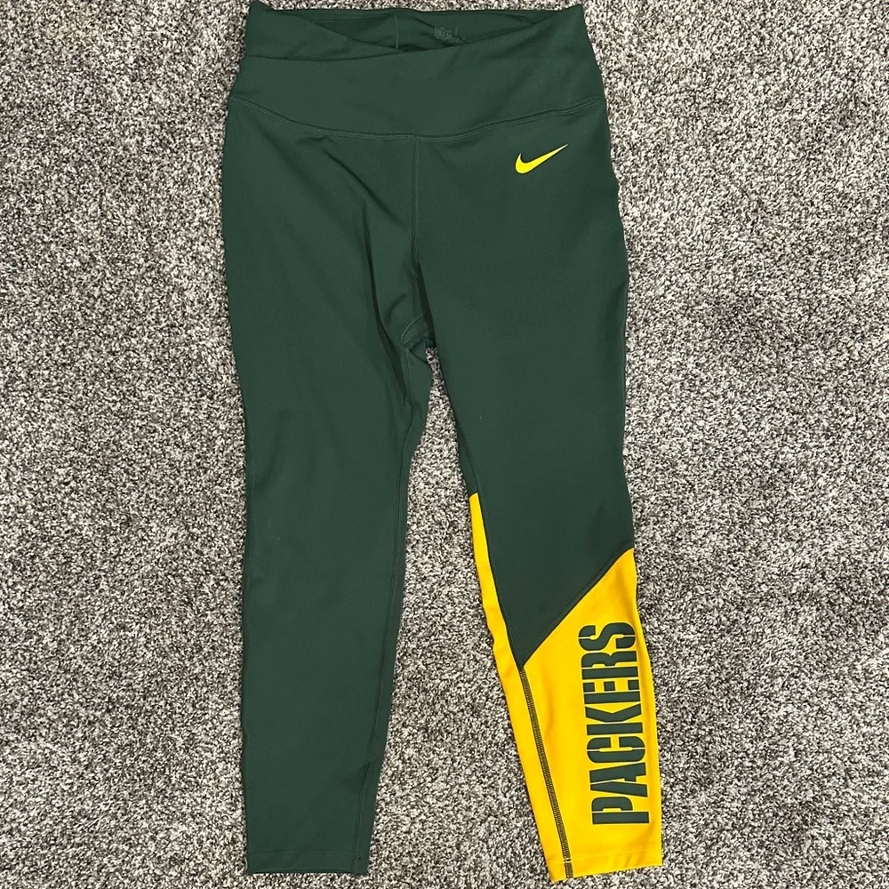 Nike DriFit Green Bay Packers leggings